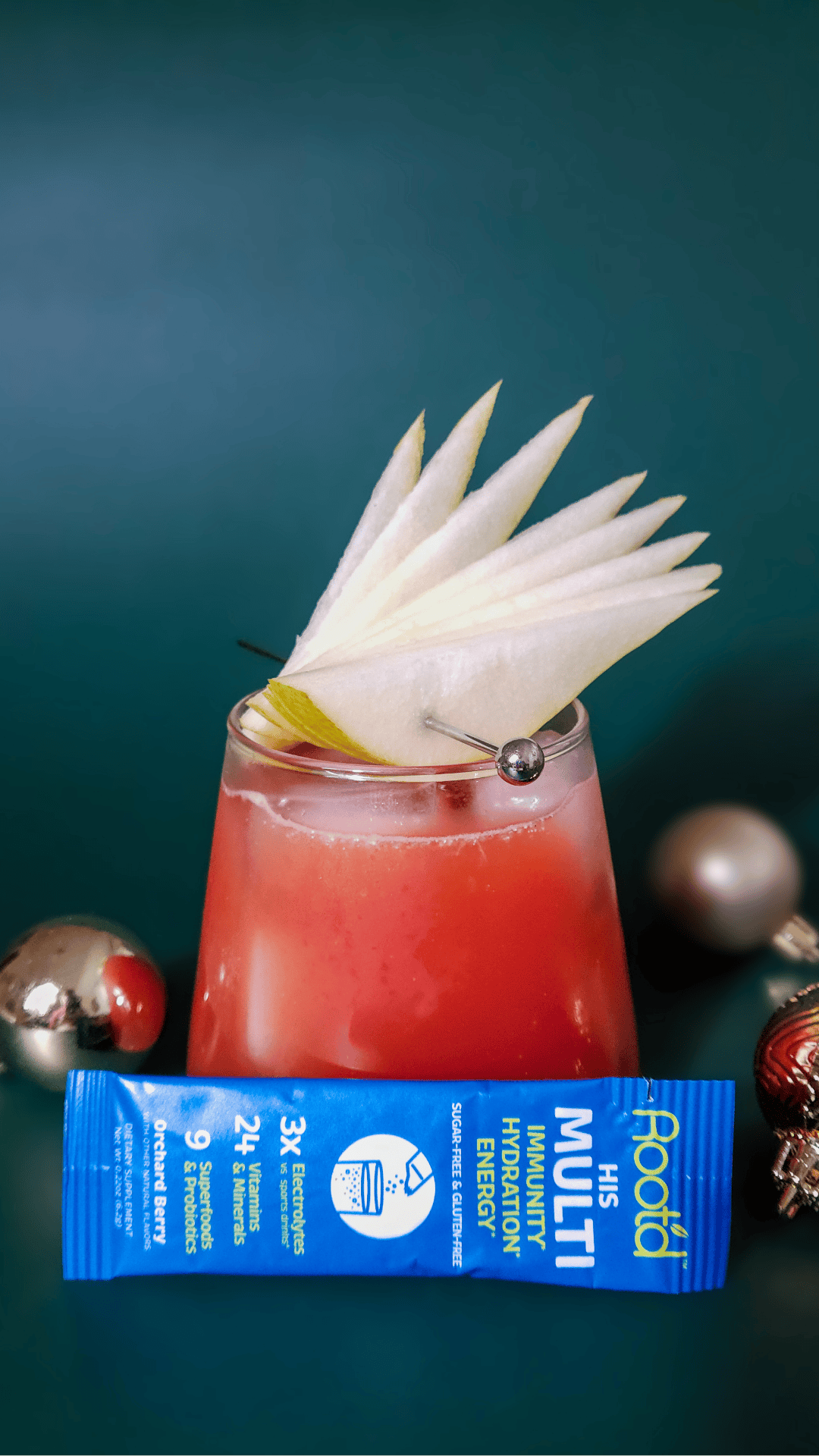 Pomegranate Ginger Sparkler by @ginbeforebreakfast