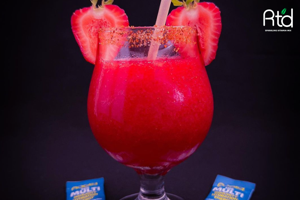 Strawberry Margarita by @mls.drinks